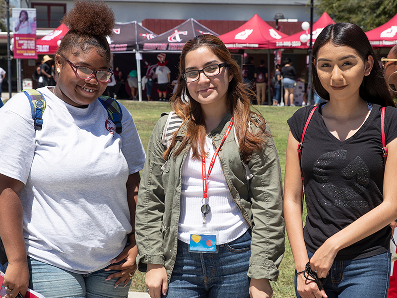 first year students smiling 